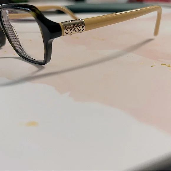 Tory Burch eye glasses - Picture 5 of 9